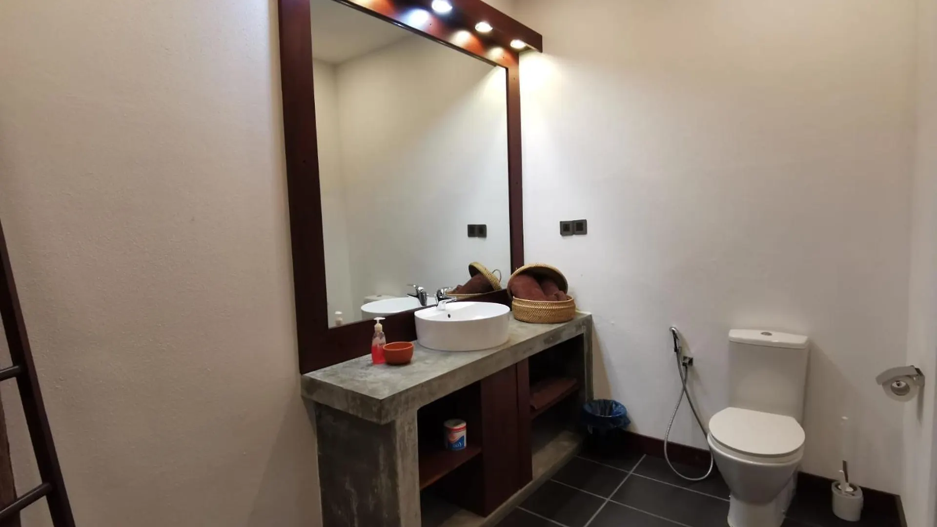 The Villa Green Inn Negombo 3*,