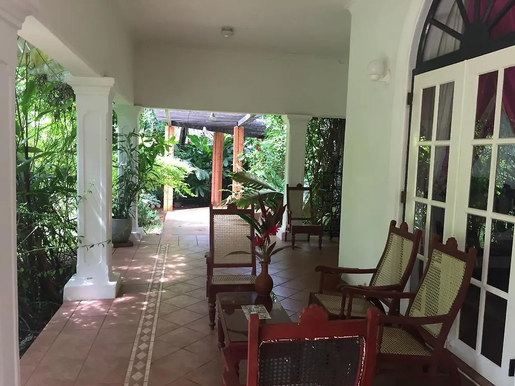 *** Bed & Breakfast The Villa Green Inn Negombo Sri Lanka